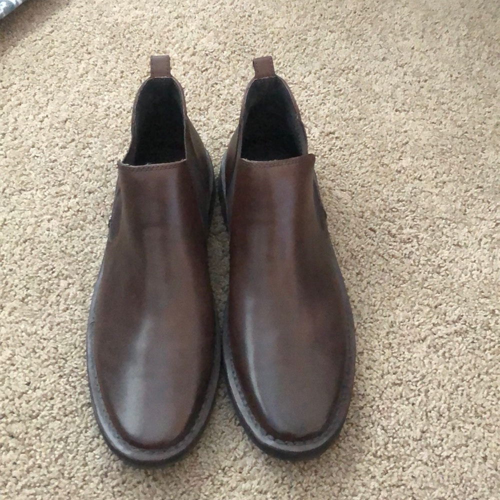 Leather Kenneth Cole reaction shoes never worn